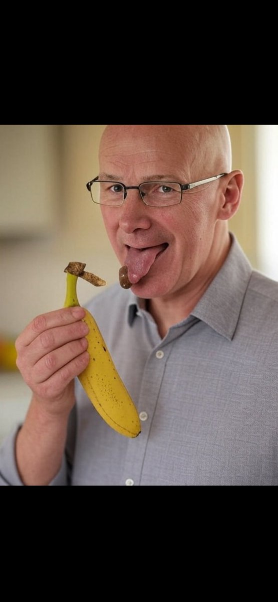 UranusHasRings's tweet photo. Can anyone give me one redeeming feature of @JohnSwinney ?

There are few more despicable people in history than #UriahSwinney 

He’s a corrupt, inept, deviant, pervert of an individual. 

#SwinneyGoesBananas 🍌
#SwinneyLovesItUpTheBum 
#DeviantFM 🍌🍌🍌
#JobbyJabberJohn 🍌🍌 https://t.co/abYMaBTdMe