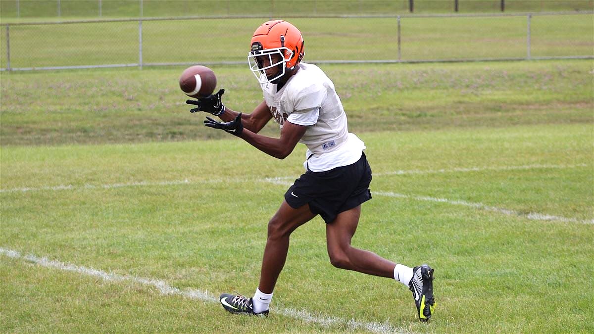 WR Jerquaden Guilford has decommitted from Penn State.

VIP on some schools of interest and if the Nittany Lions are still in consideration.

247sports.com/article/wr-jer…