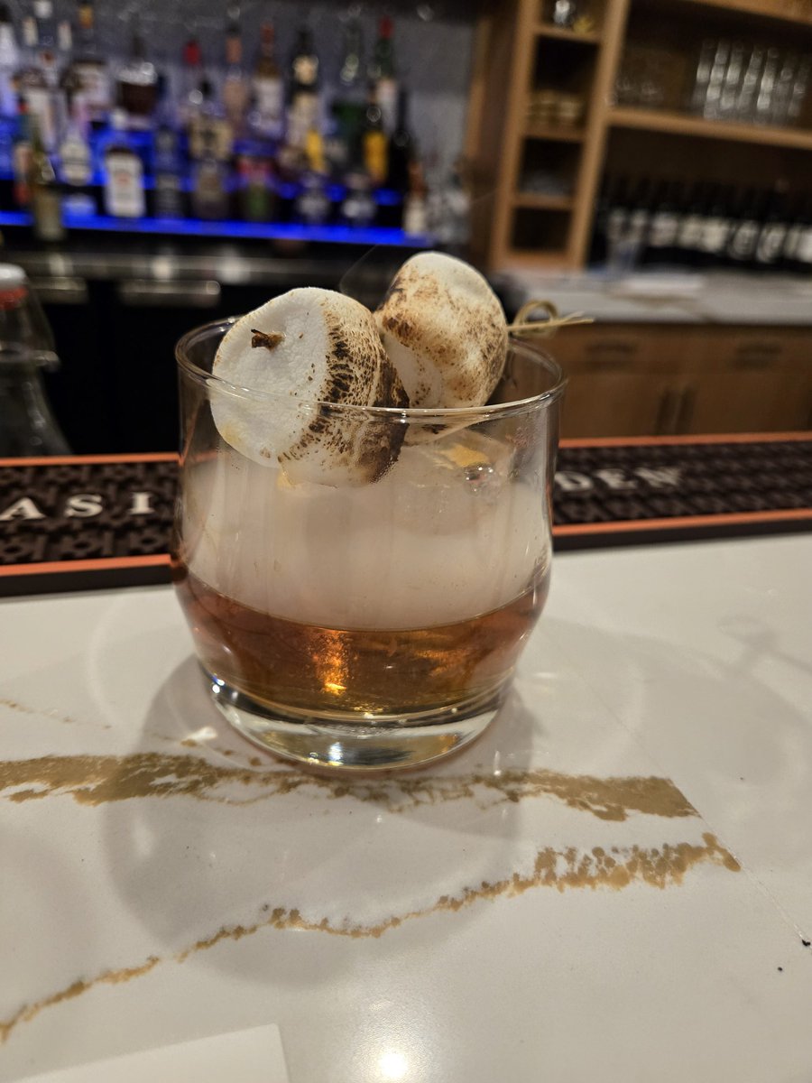 Cheers. Let's ease into this weekend with some flavor. Tiff, its got Garrison Brothers smallbatch <a href="/cdadams15/">Crystal Adams</a> <a href="/_TheBBQBarn/">B @ The BBQ Barn</a> <a href="/USCengineer04/">USC Engineer</a> <a href="/Mr_PayitForward/">Mr. Coleman</a> <a href="/GamecockBourbon/">Gamecock Bourbon Society</a> <a href="/gamecockgreek84/">Stavi Ψαρας 🇬🇷</a> <a href="/CockySteve5295/">Steven</a> <a href="/Bourbontiffanys/">Bourbon At Tiffany's</a>  <a href="/akmo1226/">ak</a> <a href="/AshokC2011/">𝒜𝓈𝒽𝑜𝓀 (Uh-Shok) 🤙🏽🤙🏽🐓🐔</a> <a href="/Brianbg25/">BGinSC</a> <a href="/BullWard/">Bull Ward</a>