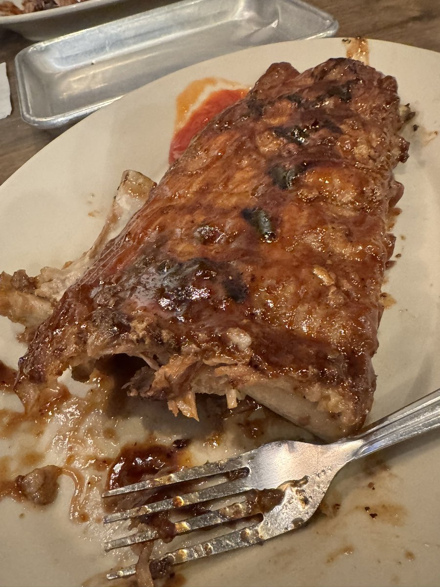 KJohnson2866's tweet photo. Took my wife to #ButterBee’s https://t.co/qABizLlF2G