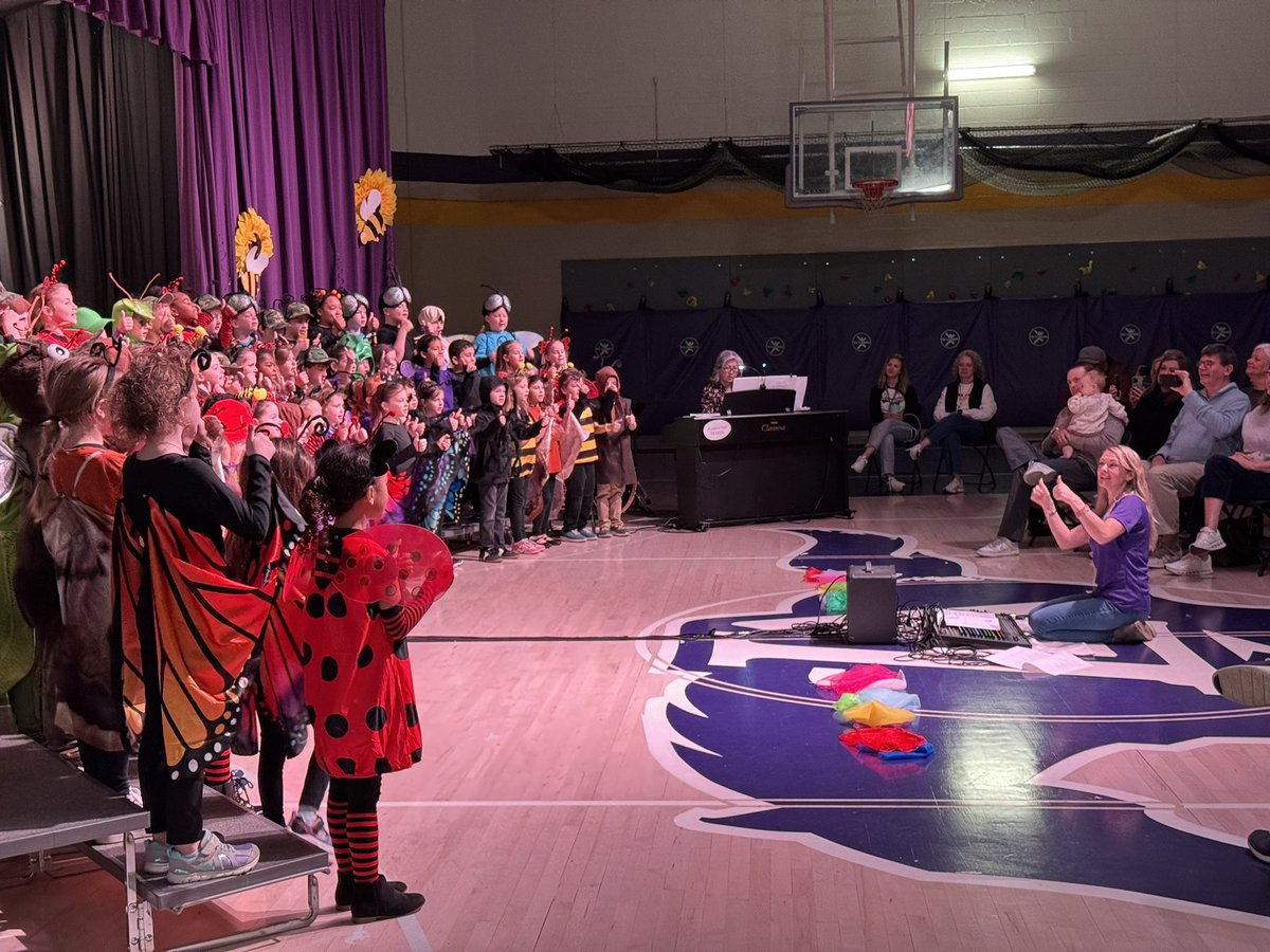 LALowerSchool's tweet photo. Our first graders put on a *buzz-worthy* performance in their musical *Bugs!* From singing ladybugs to dancing fireflies, they lit up the stage with energy and joy. Bravo to our young performers for an unforgettable show! https://t.co/Pr0ERMUt73