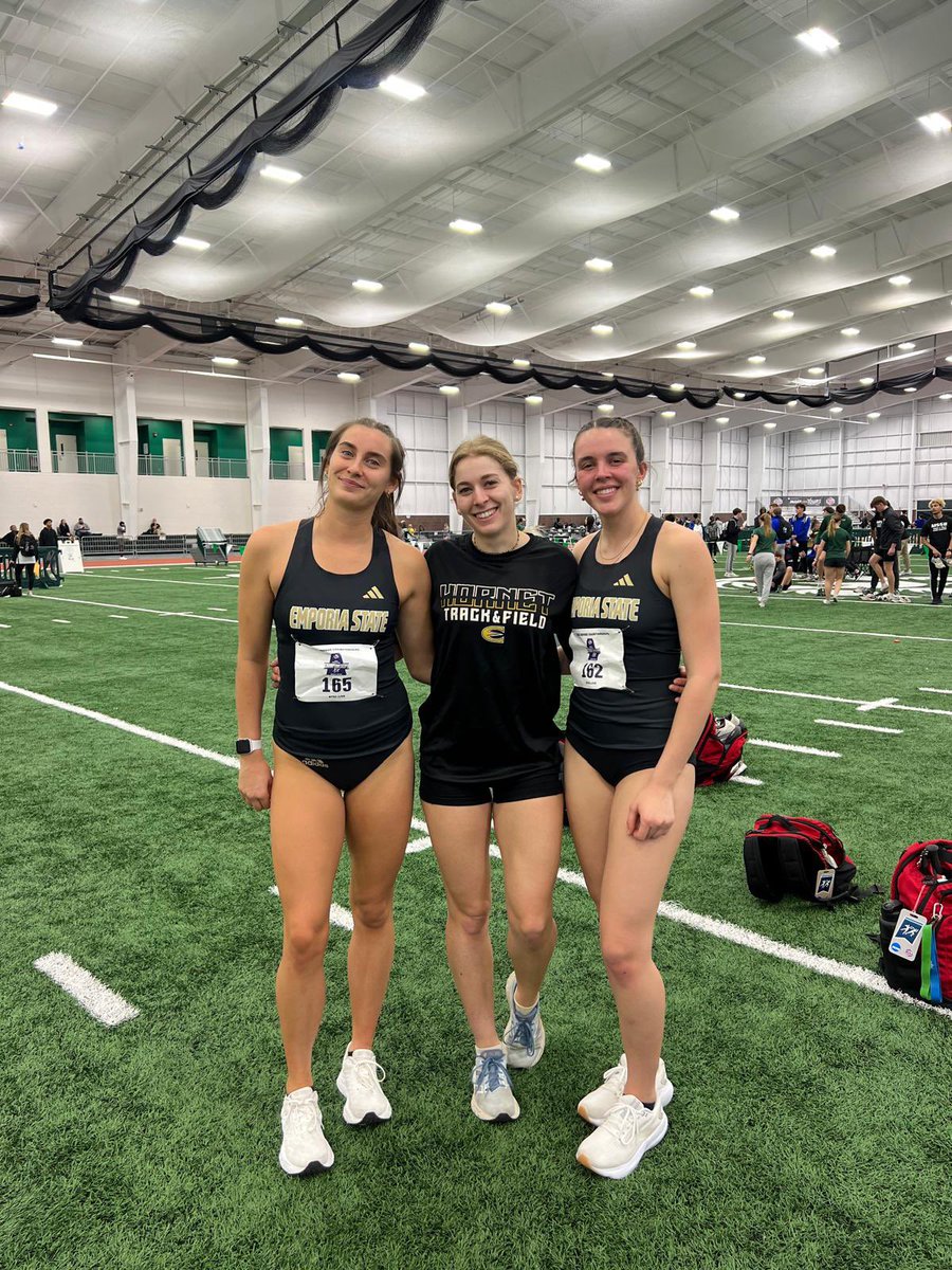 PaysonMaydew's tweet image. Day 1 in the books at MIAA Indoors! This group showed up today! 5th 7th and 10th on the Women’s side in the Pent, Men sitting 1st and 3rd after the Hep day one. Lots of PR’s.

Get ready for Day 2!! #esutf #multination @ESUHornetsTFXC @ESUSports