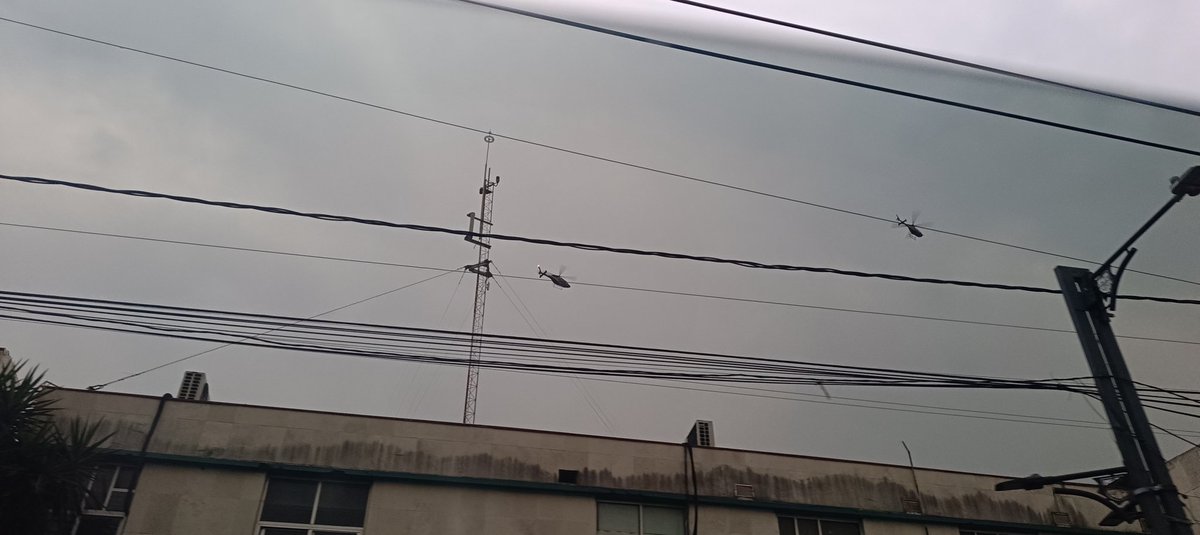 Que pasó q 4 helicopteros volaron juntos a la altura de ermita y la viga? <a href="/hdemauleon/">Héctor de Mauleón</a>