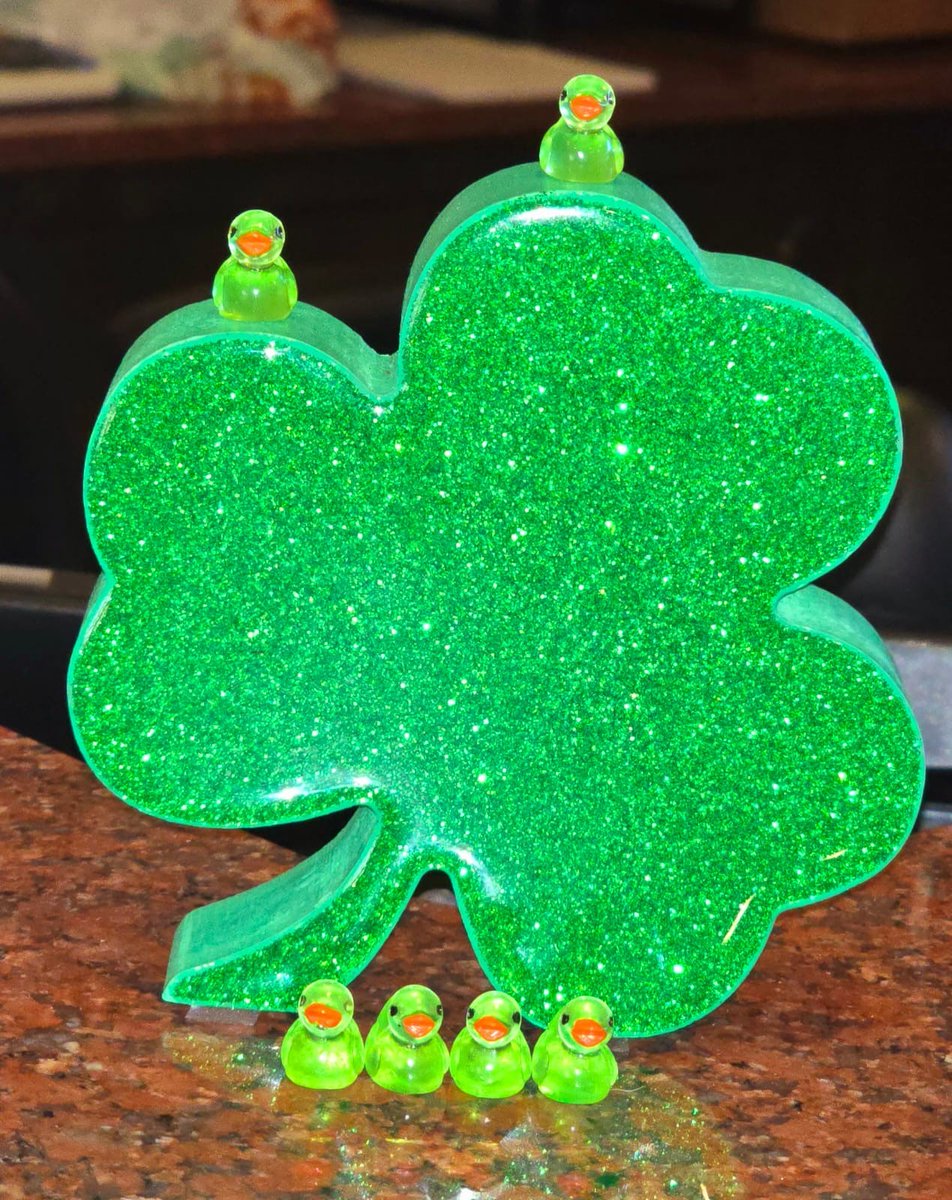 Tanoan_CC's tweet photo. We’re leveling the playing field in our #TanoanCC Duck Hunt! For the month of March, in the spirit of St. Patrick’s Day of course, our servers will only be collecting green ducks as part of the 10 required to win a free Kid’s Meal or dessert. Happy hunting, everyone! https://t.co/tSzASRmbcs