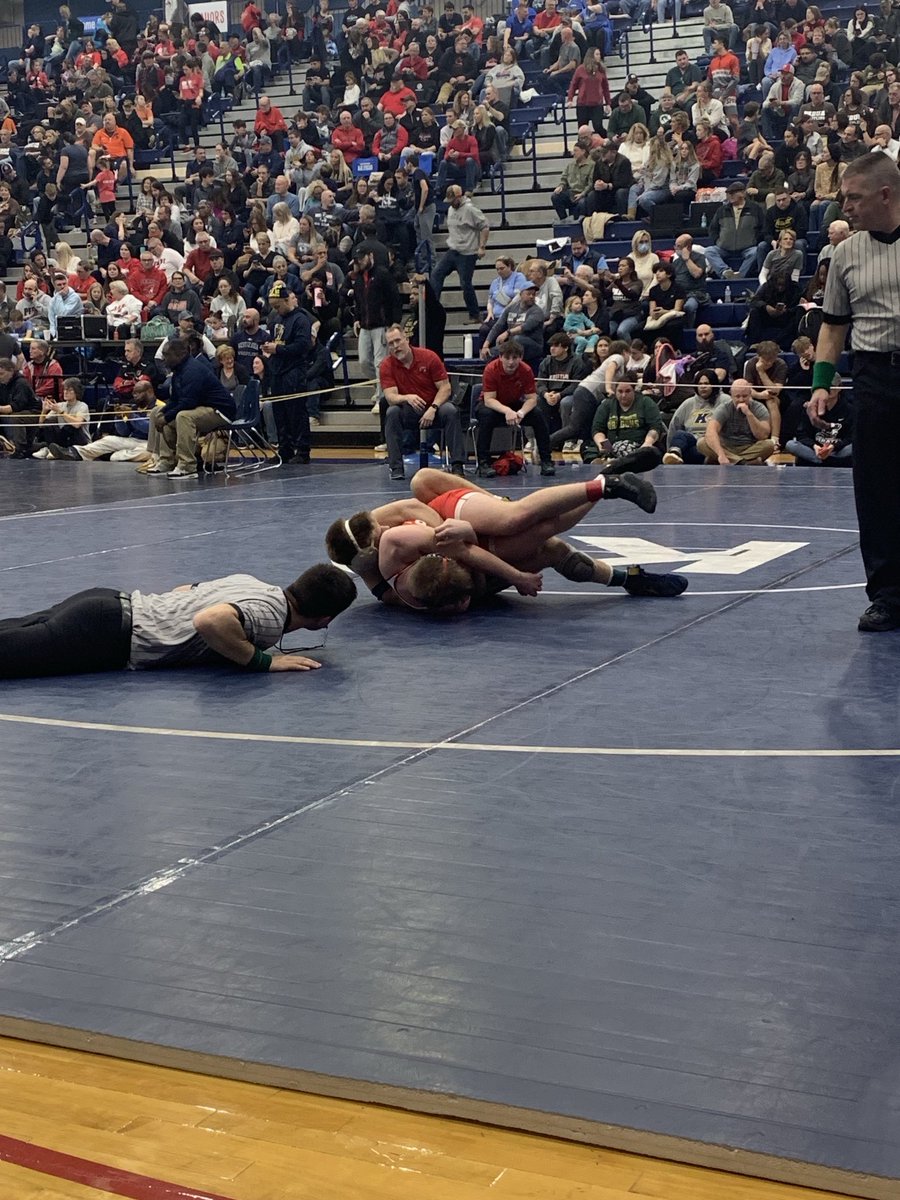 Streetsboro Senior, Cohen Klimak and Ro Walker and Anthony Sindelar won their first match of the District Tournament!🤼‍♂️