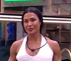 poIemizei's tweet photo. Todo mundo aqui de acordo que se essa Thamiris, Camila ou gracyane  cair no paredão a gente elimina, né?! #BBB25 https://t.co/nKhKgDq75n