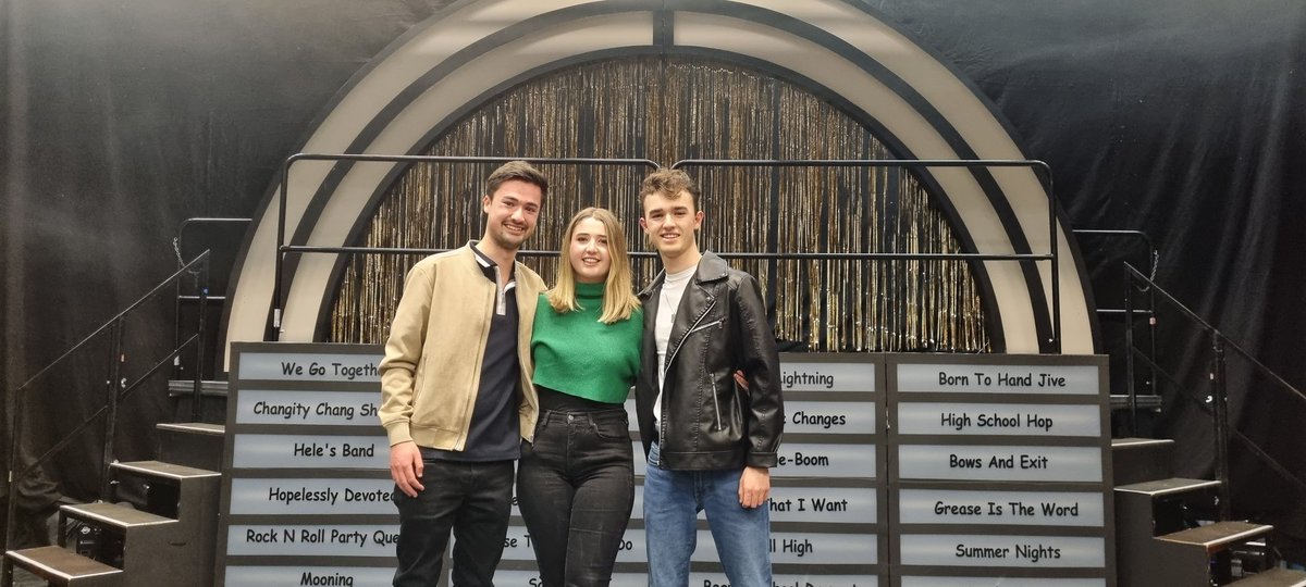 Hele'sDramaDept (@helesdrama) on Twitter photo 3 generations on one stage. Its been an absolute privilege to be apart of the Hannon legacy <a href="/fthannon/">Frances Hannon (She/Her) 💜</a> 3 generations on one stage. Its been an absolute privilege to be apart of the Hannon legacy <a href="/fthannon/">Frances Hannon (She/Her) 💜</a>