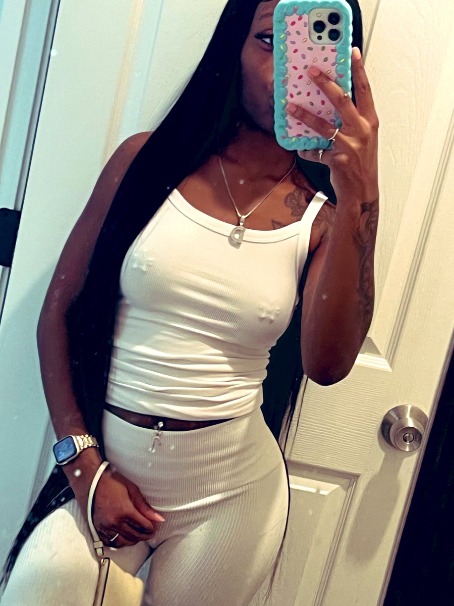 yourscorpioD's tweet photo. Go get dem nipples pierced hoe stop being scared!❤️ https://t.co/WhNYUJHyWP