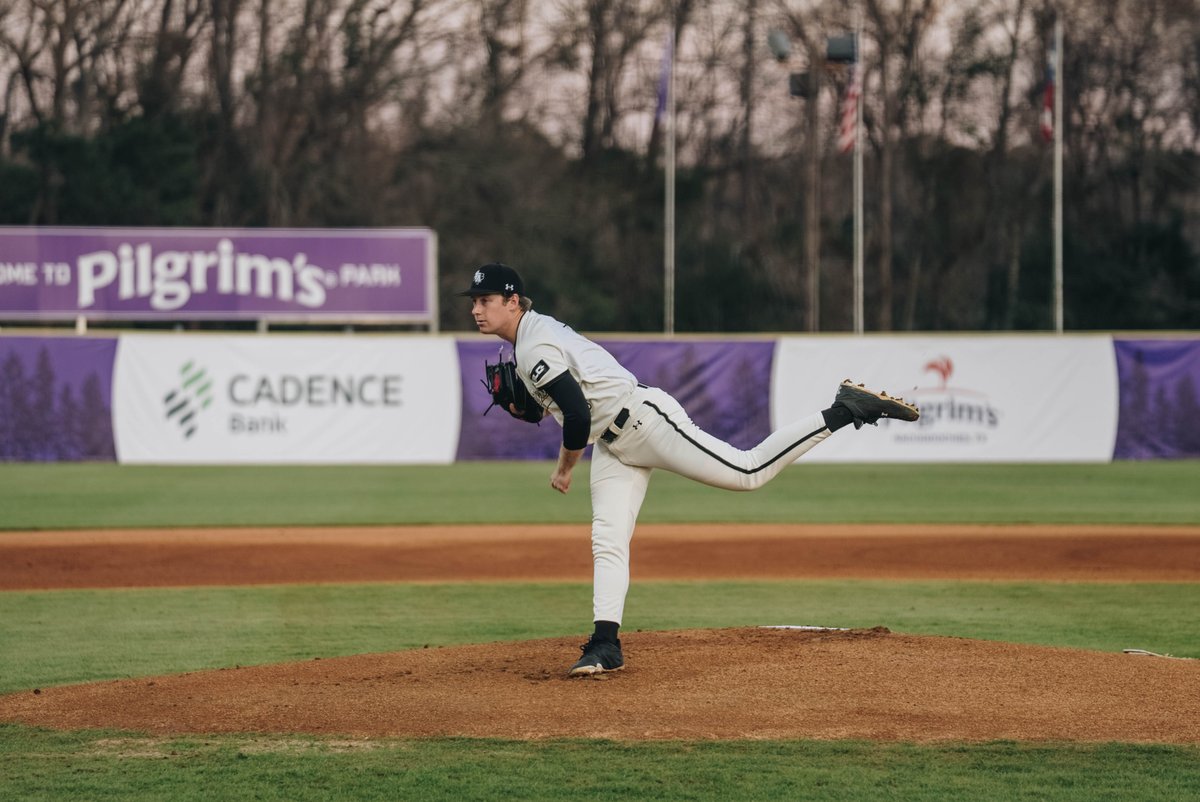 T2 | Seven batters faced and Three early strikeouts from Cody Templeton.

#AxeEm