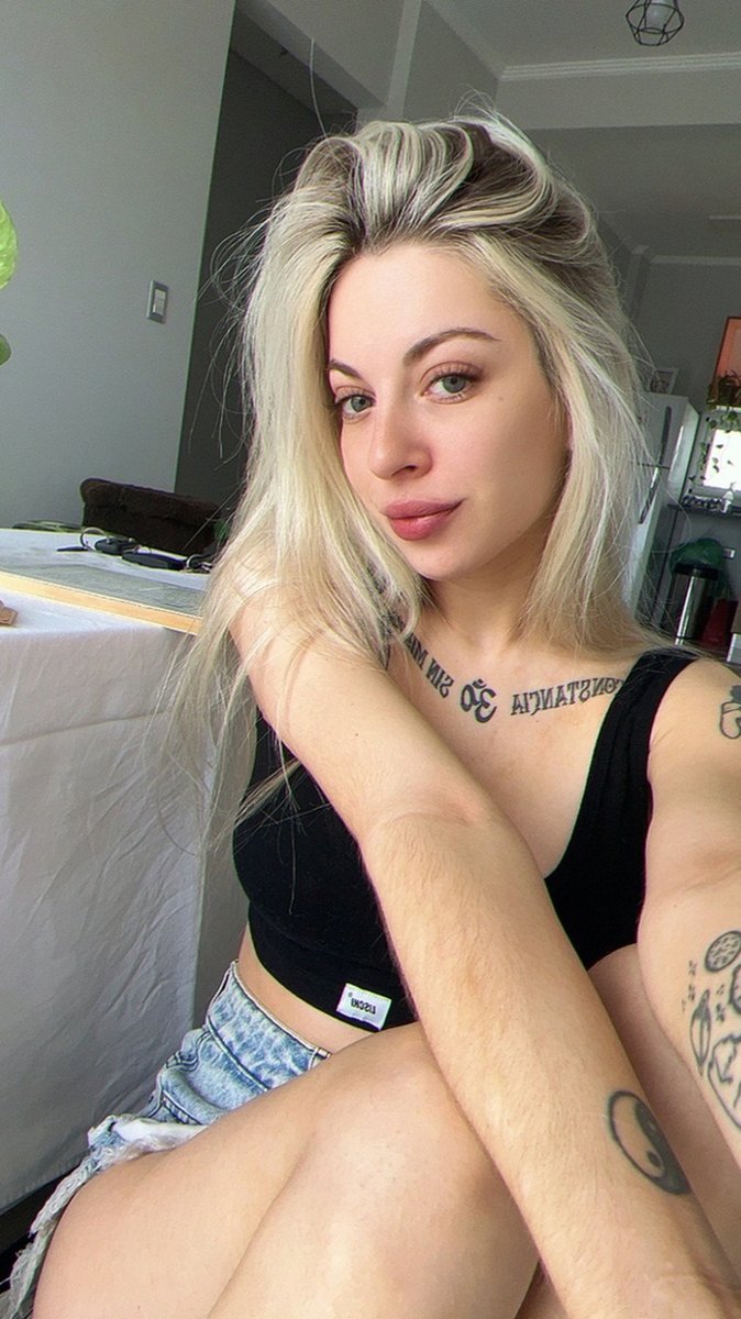 Dare to step into my world, where the rules don’t exist. 😘