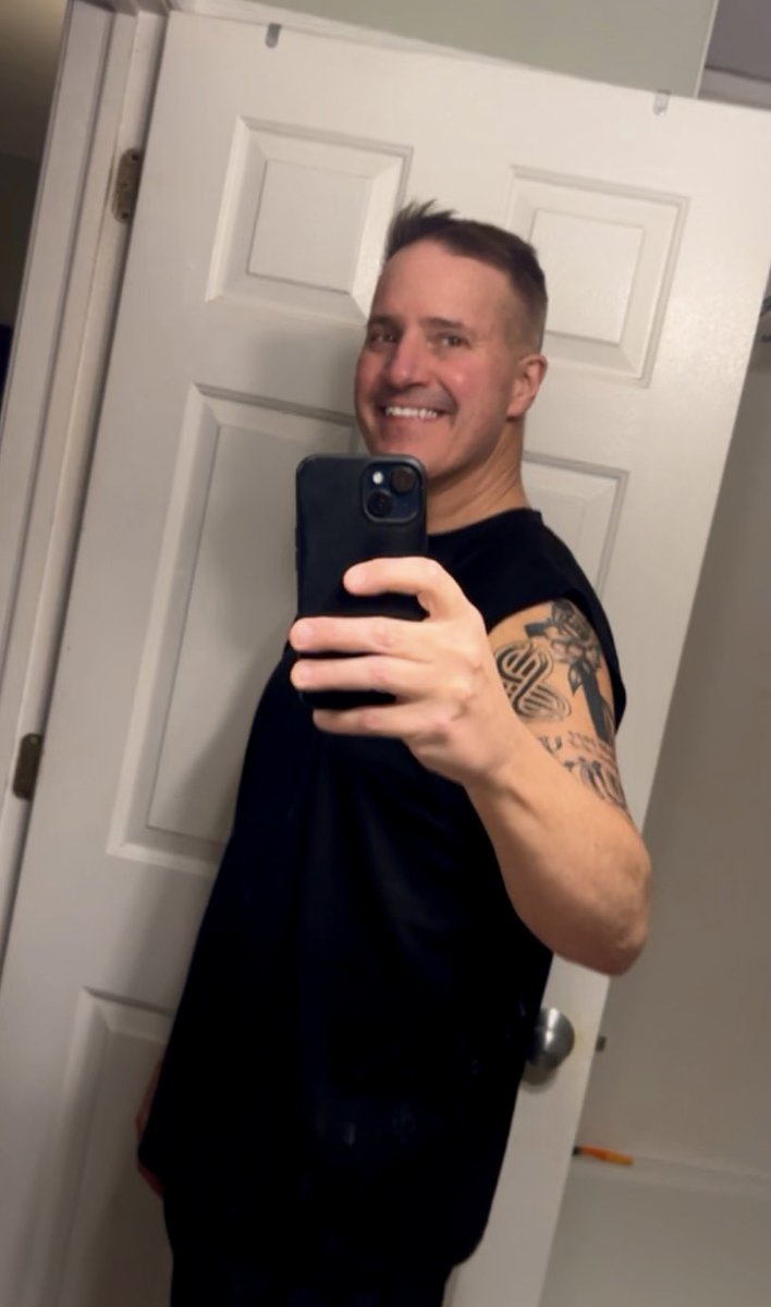 SmokeFan tweet media