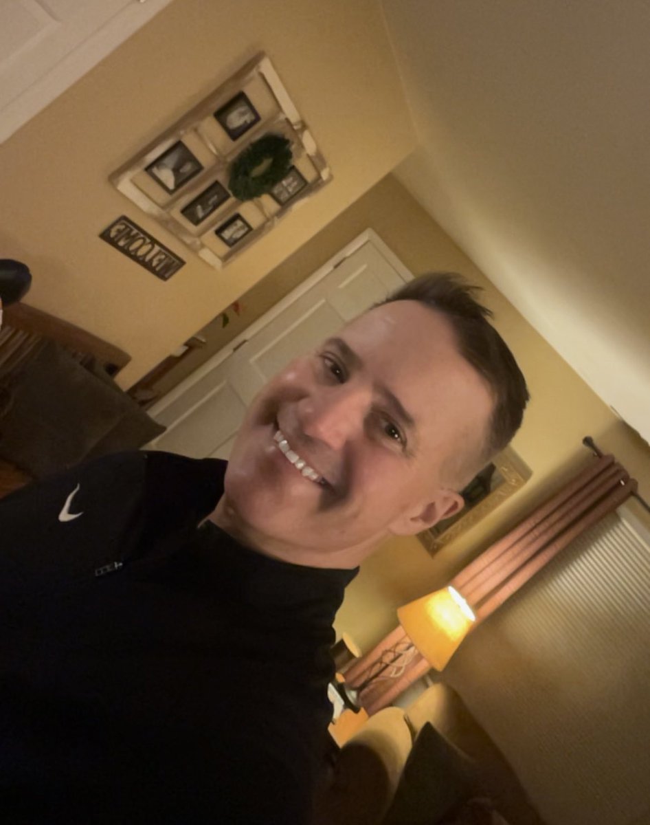 SmokeFan tweet media