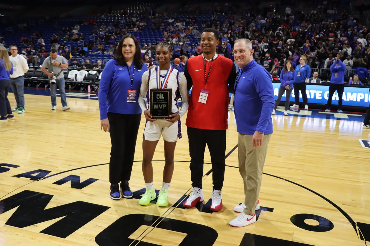 Lincoln beats Cuero 60-32 to win its third state championship and first since 2008. The Lady Tigers are the <a href="/uiltexas/">Texas UIL</a> 2025 Class 4A Division II Girls’ Basketball State Champions. In Dallas we play for rings! #PlayBIGDallas