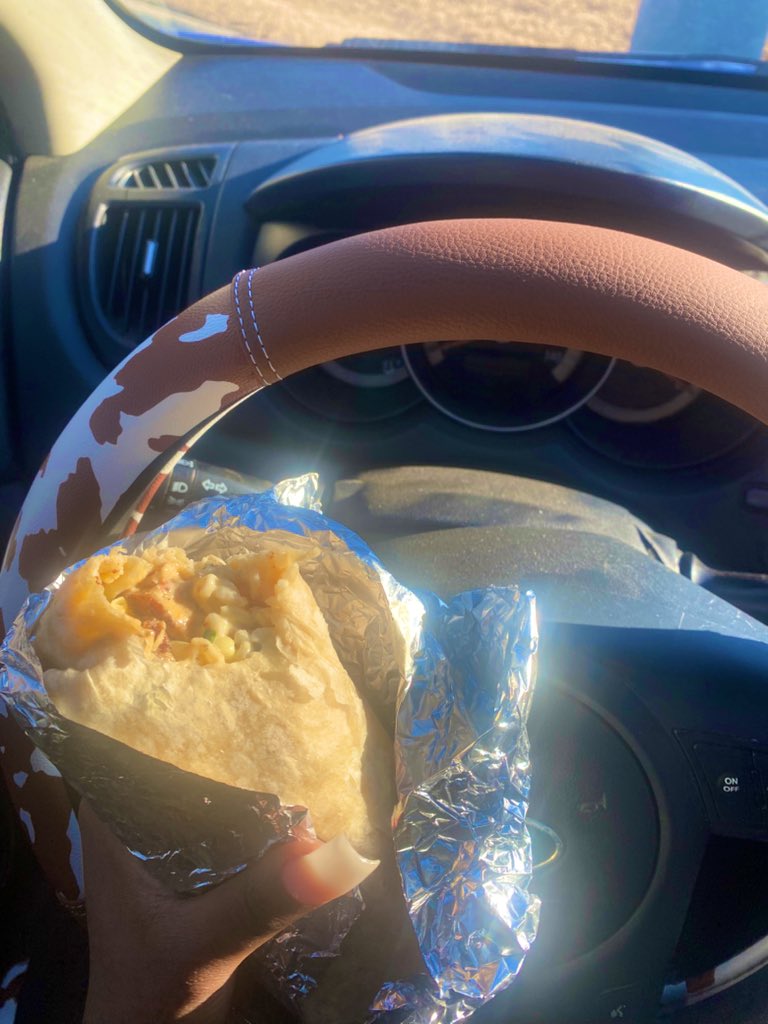 jaiilatto_'s tweet image. Mhmmm😋🥰
#chipotle
#SoGood