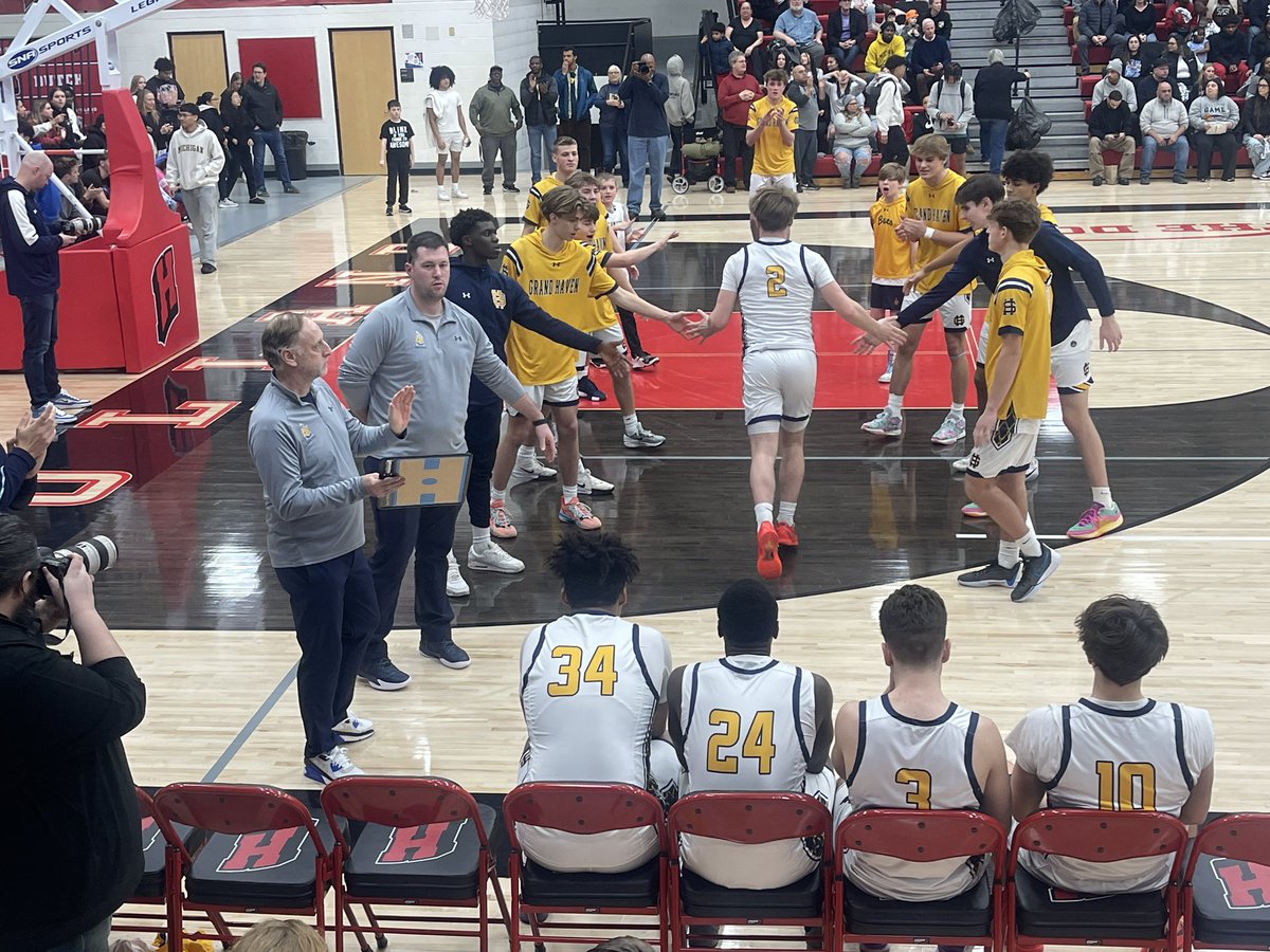 Grand Haven Tribune (@ghtribune) on Twitter photo District finals updates: Grand Haven basketball leads West Ottawa at the half 35-29; Spring Lake leads Oakridge 34-21 <a href="/ghhsbucs/">Grand Haven HS</a> District finals updates: Grand Haven basketball leads West Ottawa at the half 35-29; Spring Lake leads Oakridge 34-21 <a href="/ghhsbucs/">Grand Haven HS</a>