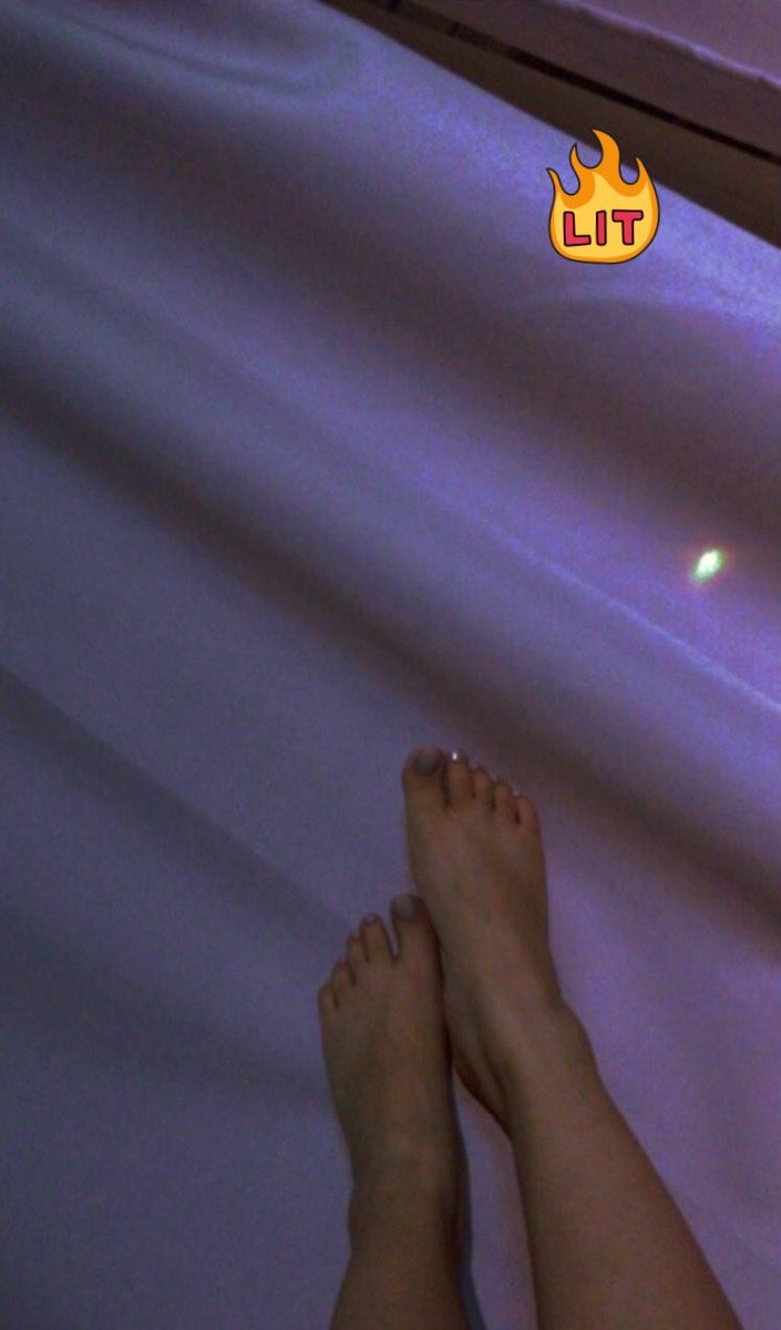 mmmmffmf's tweet photo. #prettyfeet
#pieslindos https://t.co/S6yhtiYH6j