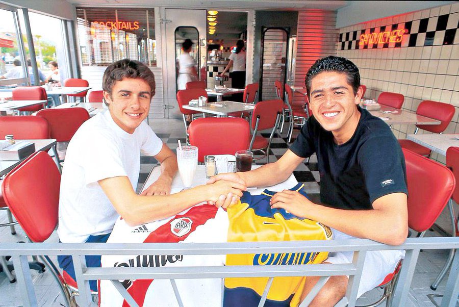 Os jovens Aimar e Riquelme. 🇦🇷🤩