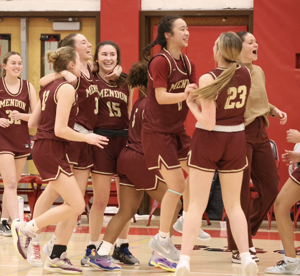 Justin Ritzel (@reporterritz) on Twitter photo <a href="/mendonGVBB/">Mendon Girls Varsity Basketball</a> <a href="/mvogtpenfield/">Penfield Girls Basketball (Penfield HS)</a> <a href="/SecVGBasketball/">Section V Girls Basketball</a> FINAL in <a href="/SecVGBasketball/">Section V Girls Basketball</a> 
<a href="/mendonGVBB/">Mendon Girls Varsity Basketball</a> defeats Penfield 52-36 in the Class AA quarterfinals.
Mendon will face the winner of Aquinas-Canandaigua next Wednesday. <a href="/mendonGVBB/">Mendon Girls Varsity Basketball</a> <a href="/mvogtpenfield/">Penfield Girls Basketball (Penfield HS)</a> <a href="/SecVGBasketball/">Section V Girls Basketball</a> FINAL in <a href="/SecVGBasketball/">Section V Girls Basketball</a> 
<a href="/mendonGVBB/">Mendon Girls Varsity Basketball</a> defeats Penfield 52-36 in the Class AA quarterfinals.
Mendon will face the winner of Aquinas-Canandaigua next Wednesday.