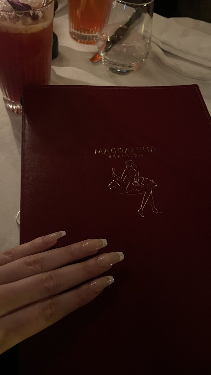 إيمان tweet media