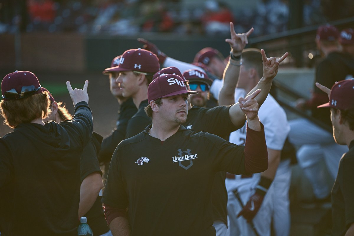 Dawgs trailing USI 8-6 as we head to the bottom of the eighth. 

#Salukis | #RunWithUs