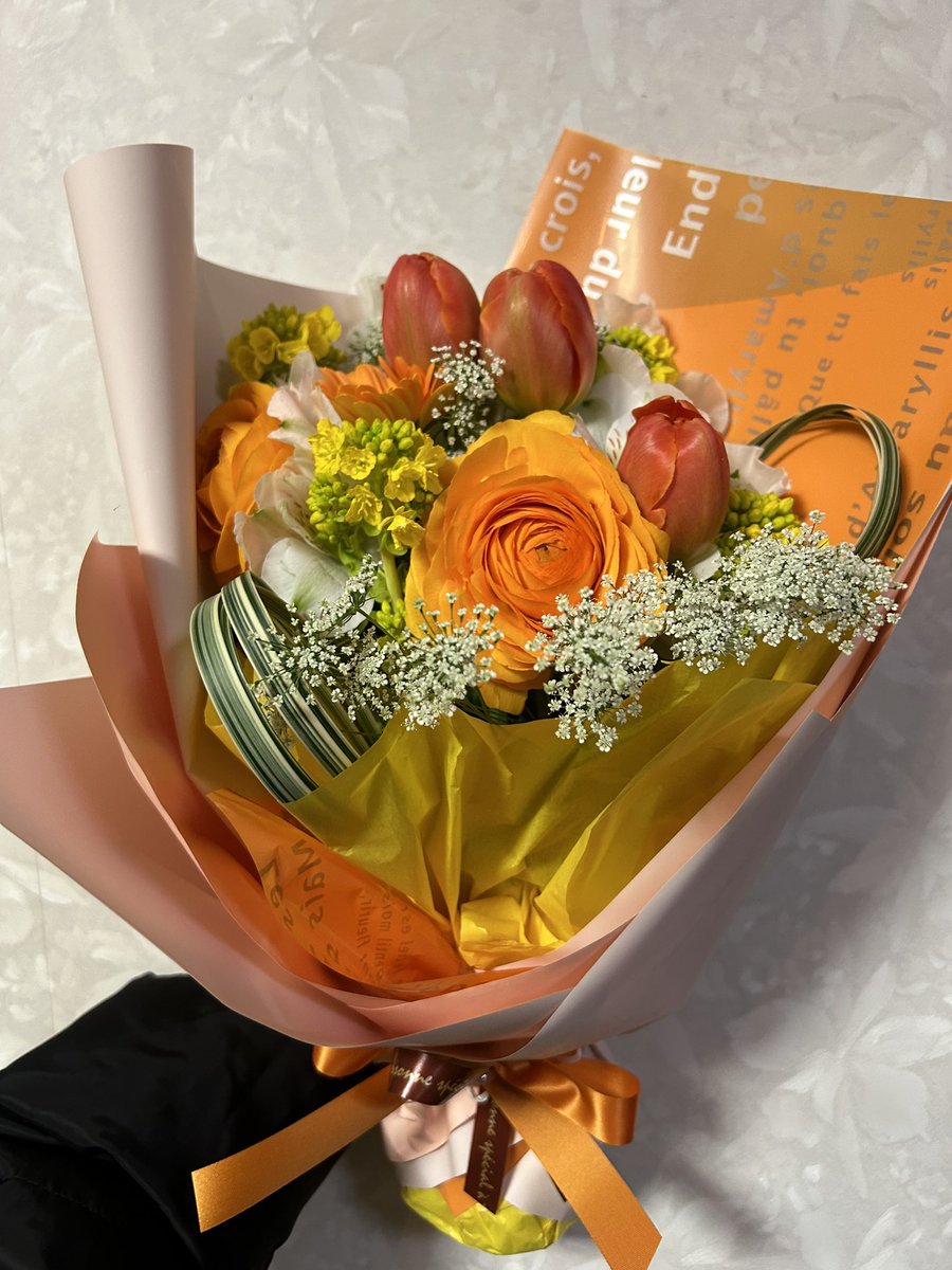 ayaha__LiLi's tweet photo. おはようございます☀
今日は4月並みの暖かさみたいですね！

卒業生の皆さん、おめでとうございます💐
私も友達の卒業式に行ってきます🙌 https://t.co/uj8fEzdCfQ