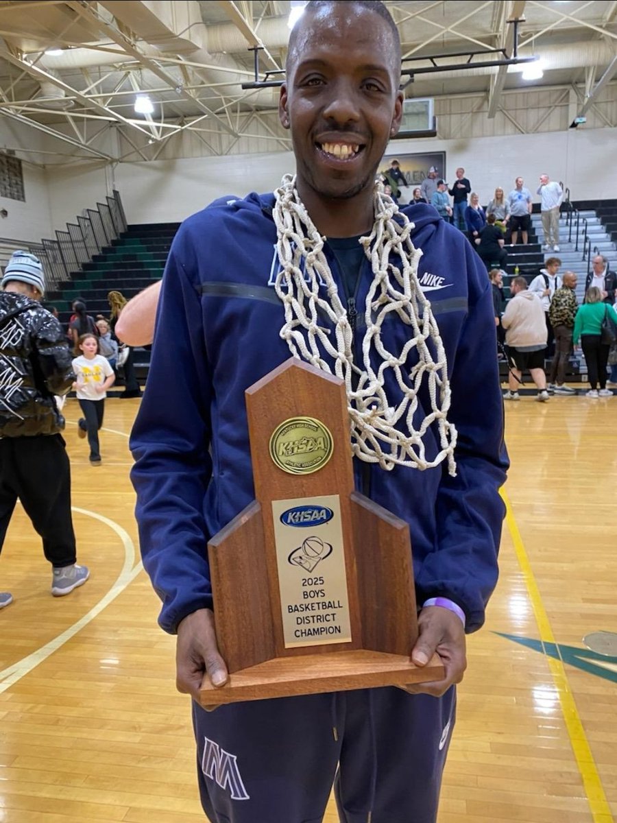 Moore_Athletics's tweet photo. District 23 Champions. https://t.co/CVeyOYwp1K