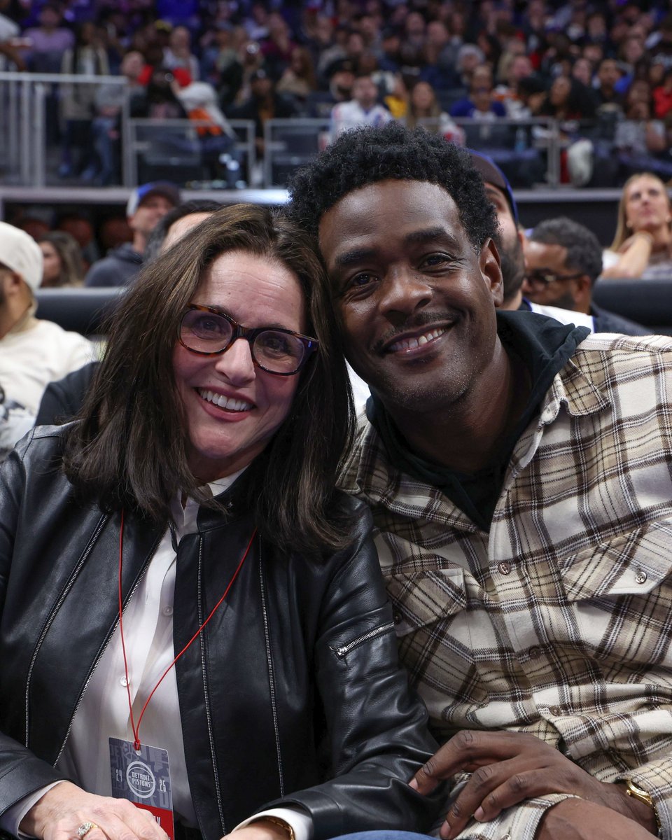 Big shoutout to Julia Louis-Dreyfus and Chris Webber for coming through tonight! 

<a href="/OfficialJLD/">Julia Louis-Dreyfus</a> <a href="/realchriswebber/">Chris Webber</a>