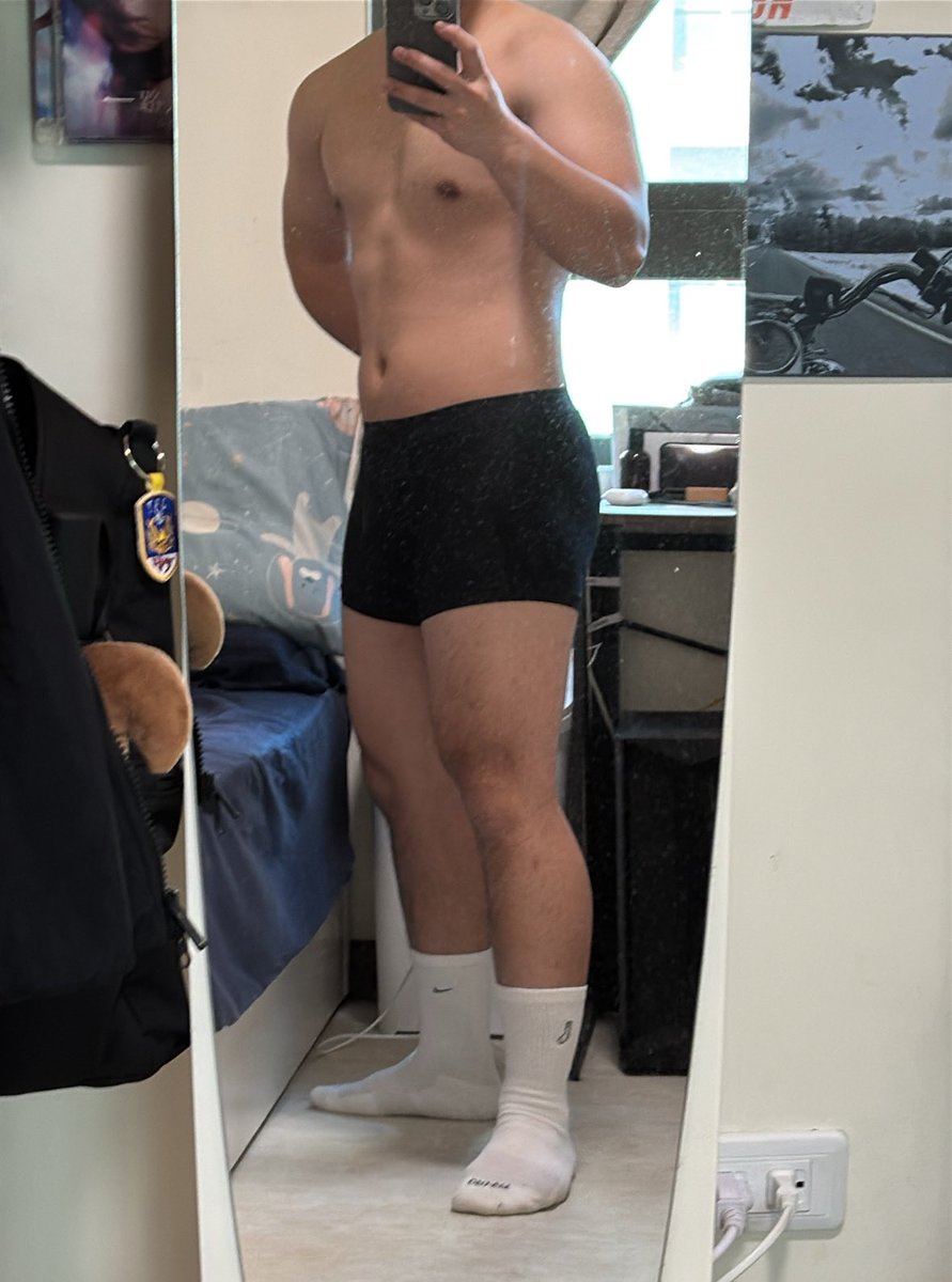 在警校腿越來越粗