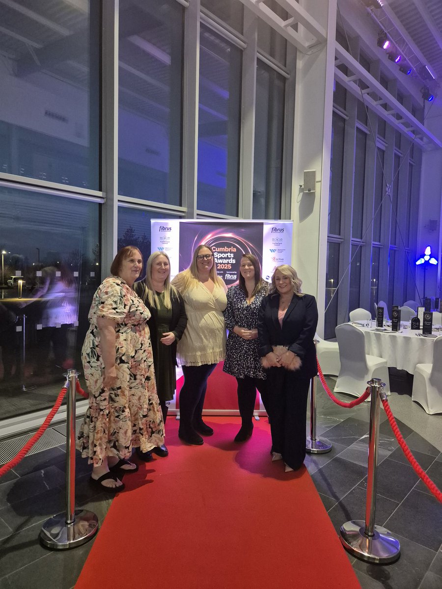 Loubie_87's tweet photo. What great night! So proud!

@BarrowRaiders coming away with 2 awards! Coach of the Year for Amanda and Community Project of the Year for us at Advantage! 🙌🙌🤍💙
#cumbriasportsawards25 
@ActiveCumbria https://t.co/1c6hAycomg