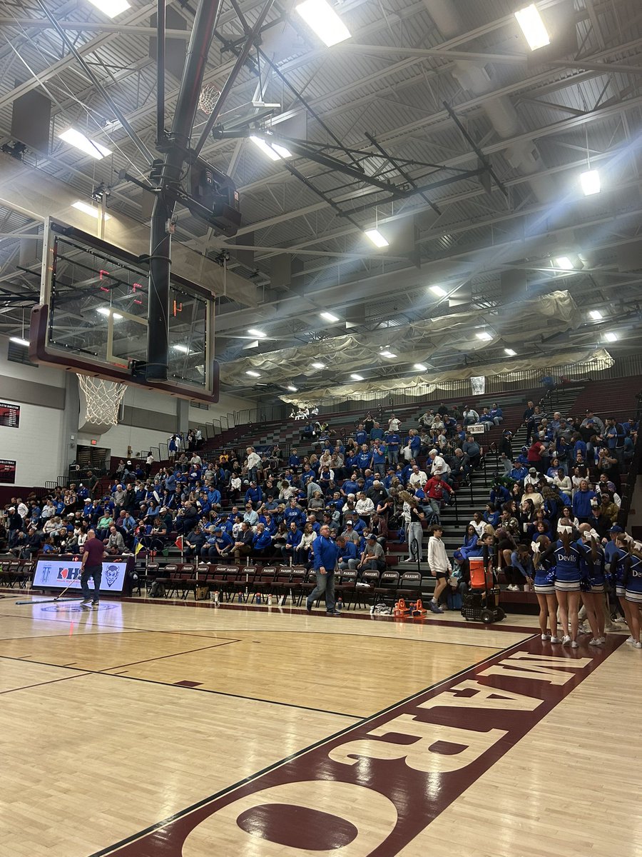 Lots of blue in the stands this evening for Quincy High’s regional championship matchup against Belleville East. Blue Devils up by 9 at the half.
