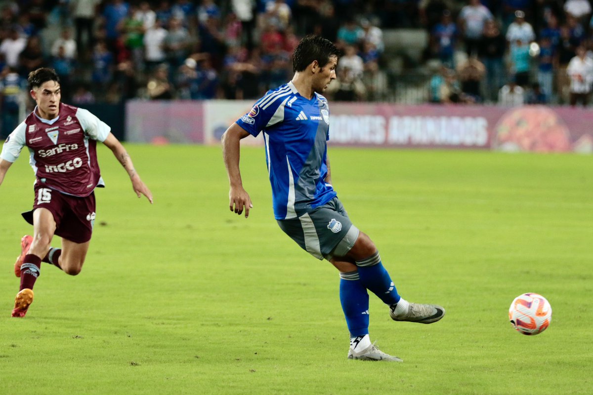 CSEmelec's tweet image. ⏱ 80’ | 2T  🗣️¡𝗩𝗔𝗠𝗢𝗦!🔵

#CSE 0 vs 0 #CSDM

#LaHistoriaNosUne🔵