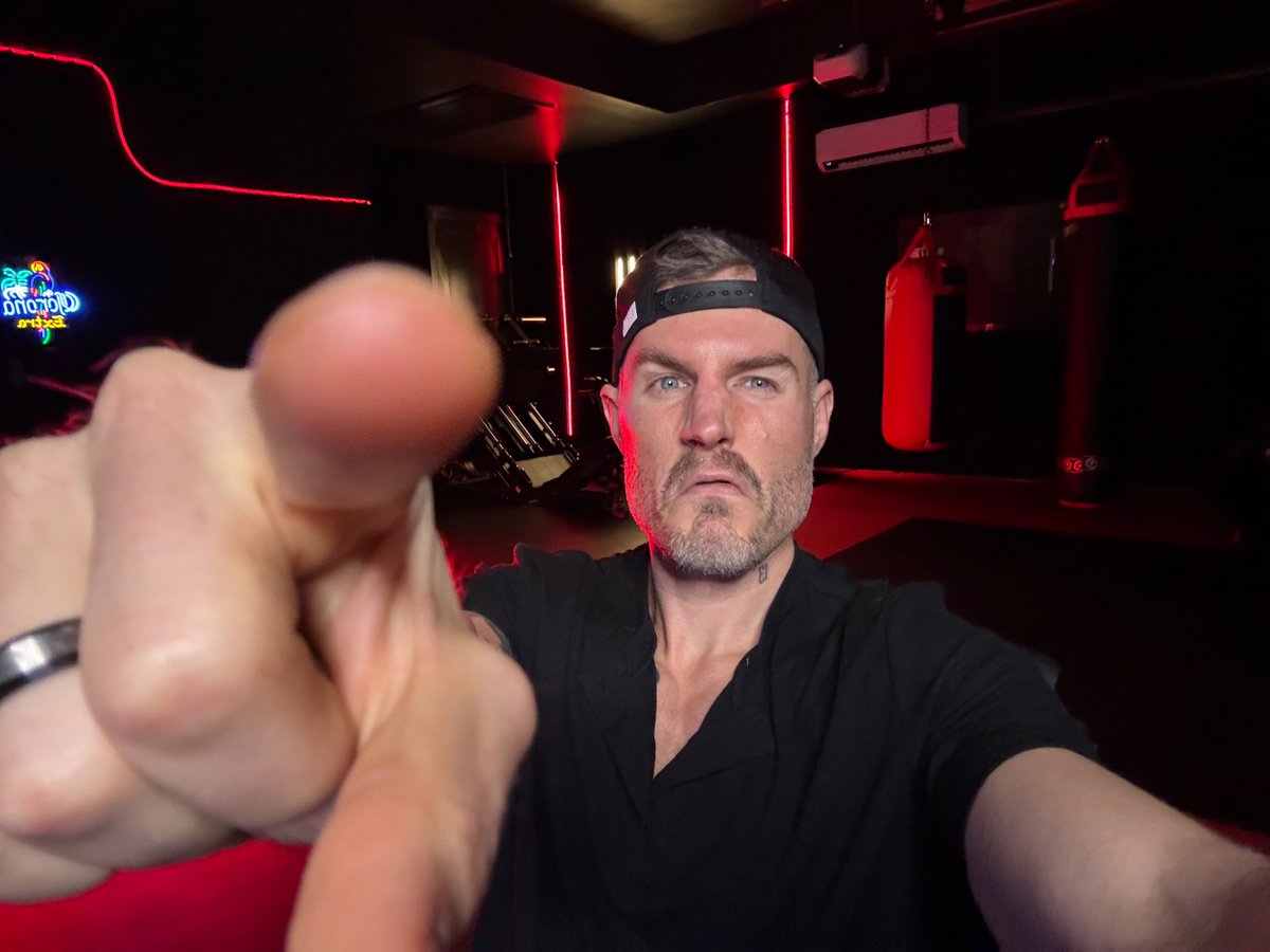 New vid tomorrow. Like for cool points.

Followed my a monster hunter wilds stream.

I pay chat $1000 every time I die. Plus meme coin allocations. Like again for poo points.