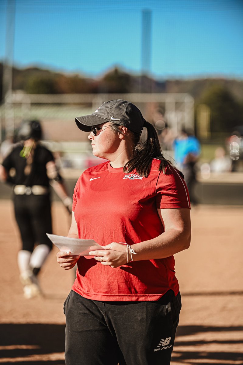 Congratulations to Erin Templeman for picking up collegiate softball head coaching win No. 1, a 12-8 victory over #12 Indiana Wesleyan!