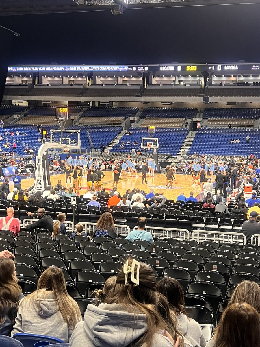 LadyCaneHoops tweet media