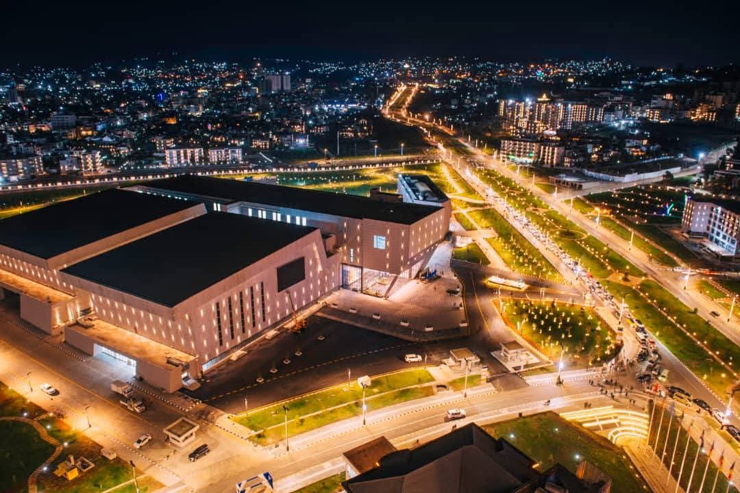 AdanechAbiebie's tweet image. የአዲስ ዓለምአቀፍ ኮንቬንሽን ማዕከል ራዕይ መዲናችን አዲስ አበባ በአህጉራዊ እና ዓለምአቀፋዊ ኩነቶች መስተንግዶ በአፍሪካ ቀዳሚ ሆና ማየት ሲሆን፣ ይህ ታላቅ ጉዞ መጀመሩ ለመላው ኢትዮጵያውን ከፍ ያለ ኩራት ነውና በድጋሚ እንኳን ደስ አለን!!…