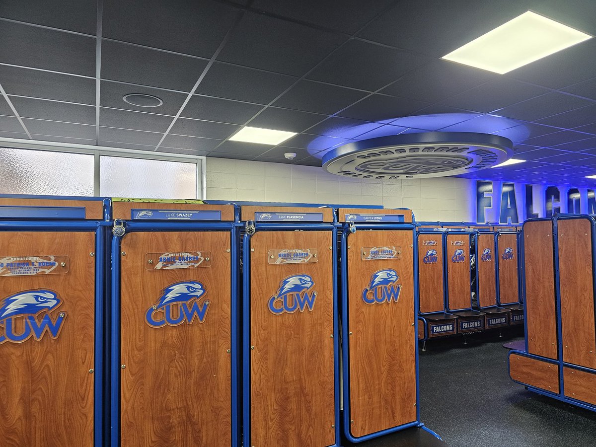 Had a great visit at <a href="/CUWFB/">CUW Falcon Football</a> with the coaching staff and had a great conversation with some of the players at lunch - thank you <a href="/CoachNErling51/">Nicholas Erling</a> <a href="/coachcwhite/">Curran White</a> for having me at campus