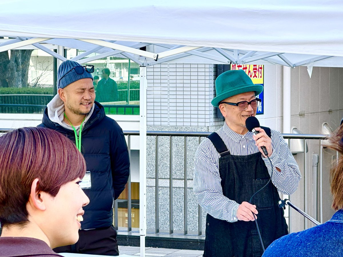 toshtanaka65's tweet photo. JR藤沢駅北口サンパール広場で開催されたFUJISAWA SPORTS PARK。実行委員長の穴水さん、大会MCのクラークカーター さん、鎌倉もののふ隊らが参加。そしてスペシャルゲストにつるの剛士さん！そしてフリースタイルフットボーラーのmoe-Kさんが大人気！ちびっ子たちは彼女のパフォに釘付けでした！#moek https://t.co/hP3OUSQAdU