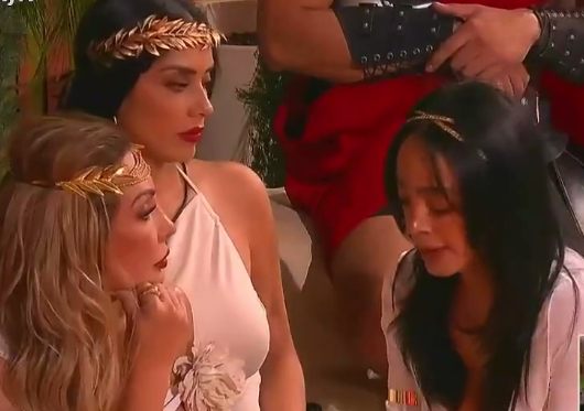 RoLaintin's tweet photo. Mami Paty con sus twins #Alyk
Las estoy amando juntas
#LCDLFAllStars https://t.co/dZzD98mzCM