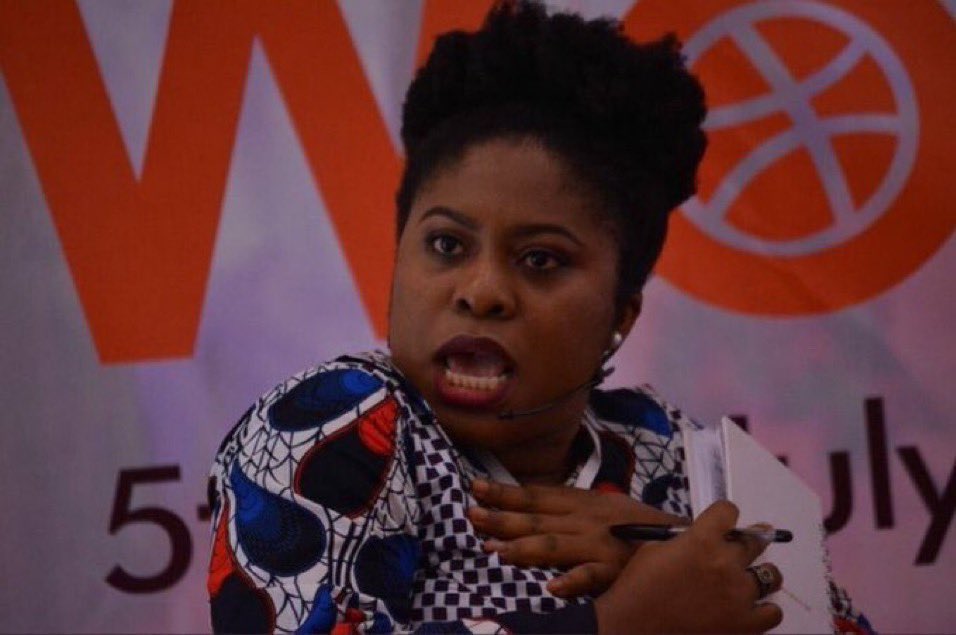 Mes archives sur les rumeurs des détournements en 6 ans seulement.
Quelqu'un peut nous aider à faire les calculs ?

Tout avait commencé avec les 15 millions de rétrocommissions de Vital KAMERHE.
57 millions (100 JOURS)
324 millions ( Francophonie)
102 millions (Tshilejelu)
300