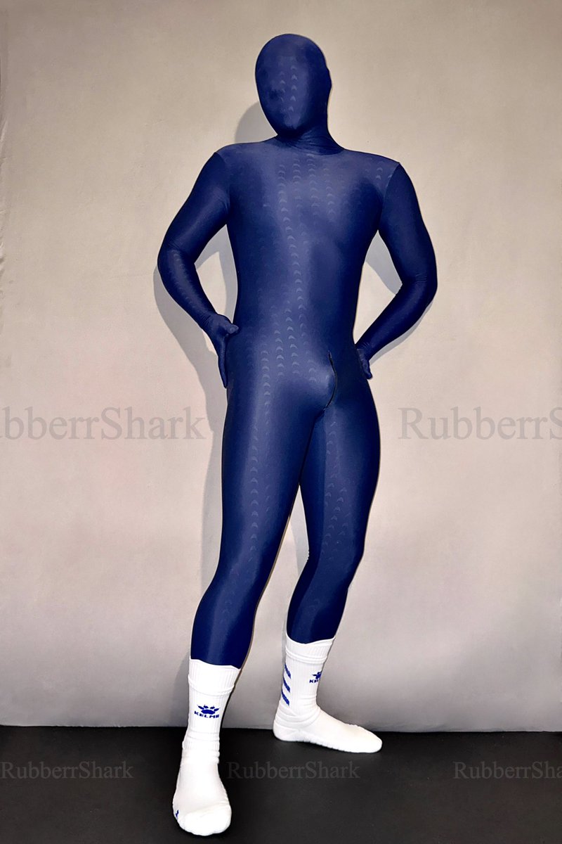 脆脆鲨的蓝色鲨鱼皮