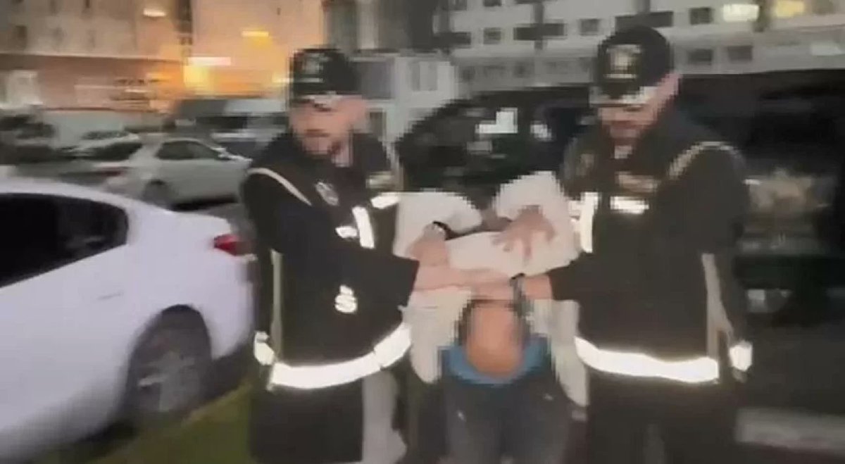 TurkgunGazetesi's tweet photo. Daltonlar operasyonu: Sinan Memi, İstanbul'a getirildi
https://t.co/f5qLvK3L3c
#Daltonlar #SinanMemi https://t.co/inqlVb7WIK