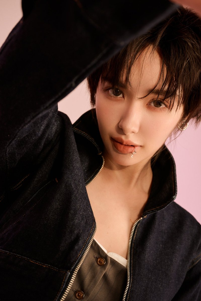 Lookkaeww_k's tweet photo. ❝𝗖𝗹𝗼𝘁𝗵𝗶𝗻𝗴 𝗵𝗮𝘀 𝗻𝗼 𝗴𝗲𝗻𝗱𝗲𝗿. ❞

SUMMER LOVE WITH LK 01
#lookkaewkamollak https://t.co/dNltUEGkDz