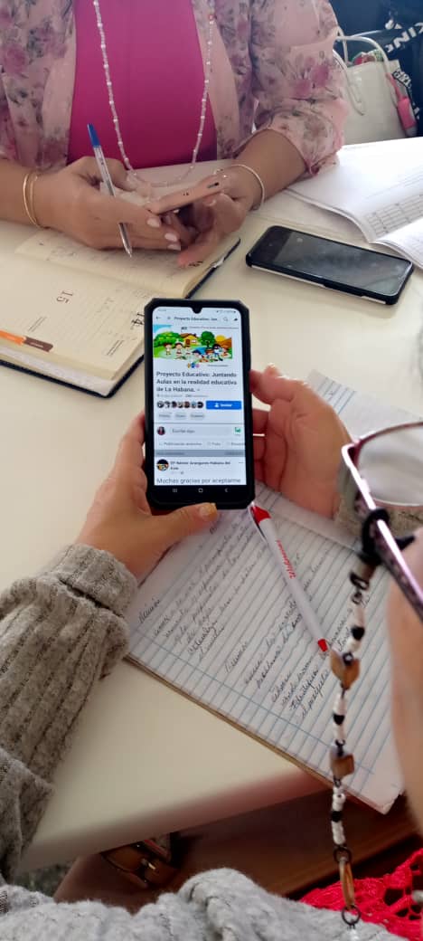 Reunión provincial de Tecnología Educativa desarrollada en La Habana del Este. Fructífera jornada de trabajo destacando el trabajo con la IA en el proceso de enseñanza- aprendizaje.
@Cuba <a href="/IHernandez15695/">Idalmis Lucía Rodríguez Hernández</a> <a href="/DirectorPlaza/">Director Educación San Miguel</a> <a href="/DGEducaPlaza/">DGE Plaza de la Revolución</a>