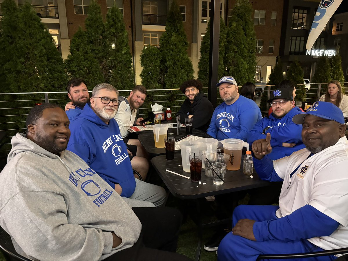 Coach Phil Hawkins (@coachhawkins1) on Twitter photo Great spending time with our <a href="/HCHSDevilsFB/">Henry Clay Football</a> staff at <a href="/GlazierClinics/">Glazier Clinics</a> in Nashville. Every one gets better! Great spending time with our <a href="/HCHSDevilsFB/">Henry Clay Football</a> staff at <a href="/GlazierClinics/">Glazier Clinics</a> in Nashville. Every one gets better!