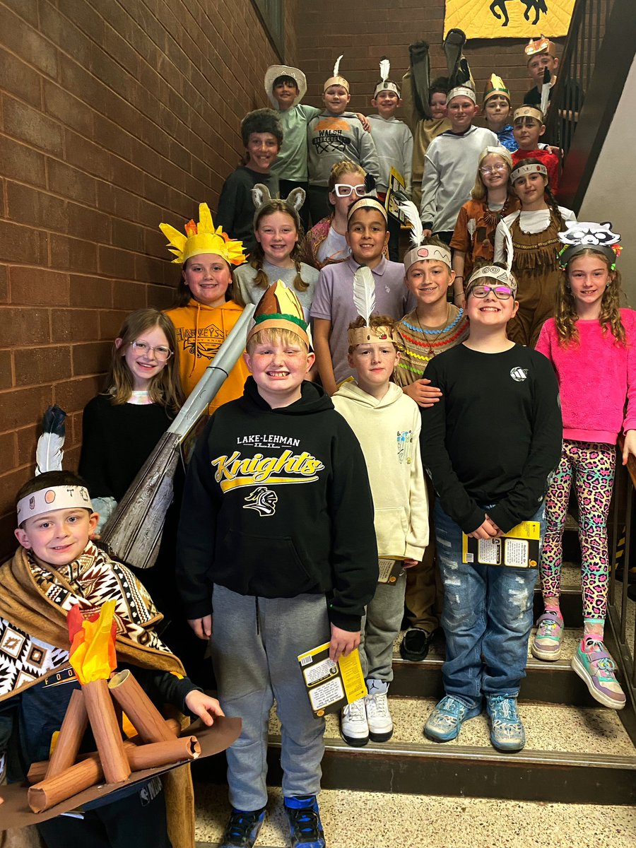 CroninCottage's tweet photo. Find a job that you are excited to go to, that you are good at, and that they will pay you to do 🖤💛 #Knight_Vision3 https://t.co/n4sY5cLzS6