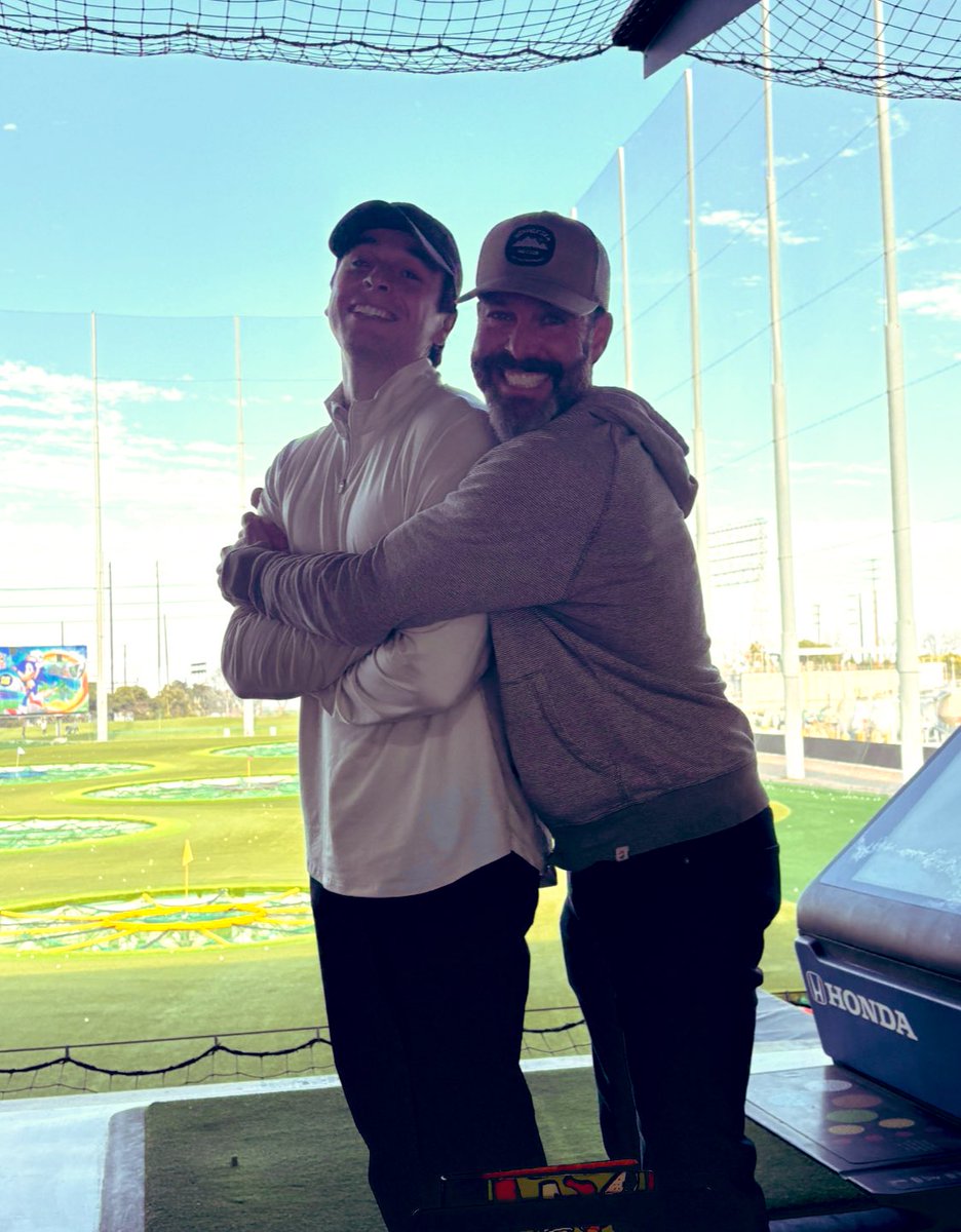 Amy Elkins tweet media