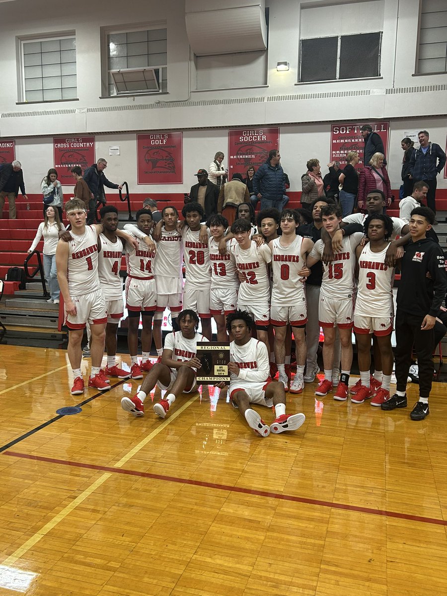 Your Marist RedHawks are Regional Champions beating Sandburg 73-60!

TJ Tate 20pts
Karson Thomas 14pts
Marquis Vance 13pts
Rokas Zilys 11pts

<a href="/Tim_OBrien10/">Tim O'Brien</a> <a href="/michaelsobrien/">Michael O'Brien</a> <a href="/joehoopsreport/">Joe Henricksen</a> <a href="/NestoHoops/">Aaron Britton</a> <a href="/Millar_S/">Steve Millar</a>