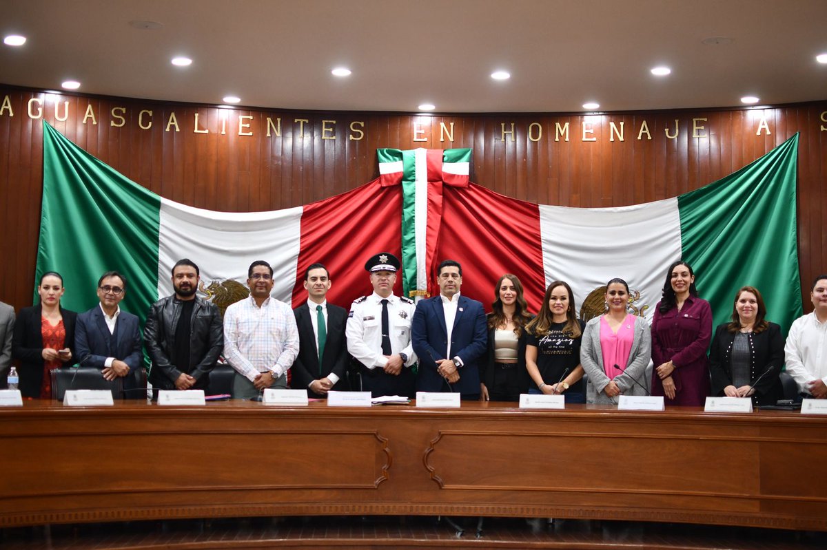 SSPMAgs's tweet photo. RINDE PROTESTA GONZALO PÉREZ ZÚÑIGA COMO NUEVO SECRETARIO DE SEGURIDAD PÚBLICA MUNICIPAL. 

Toda la información en el siguiente link: https://t.co/7dUoOzY7HC https://t.co/0cdq4J32j6