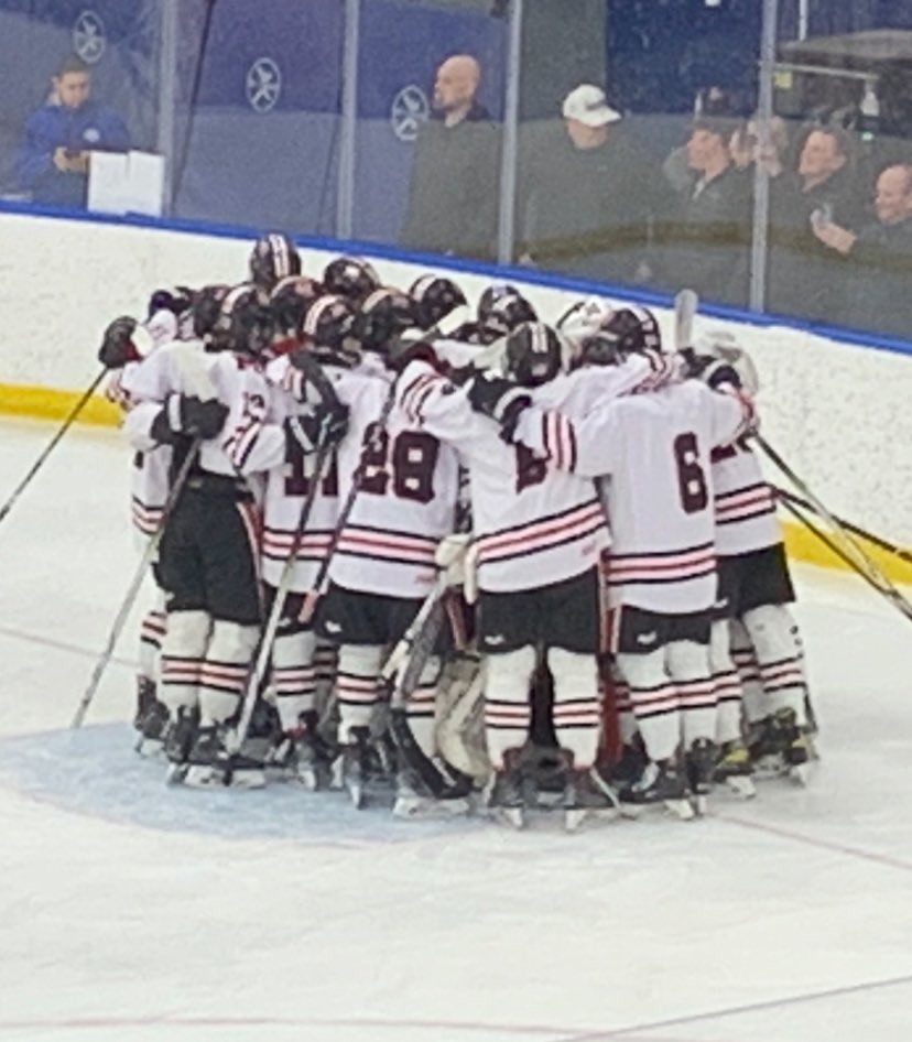 HeadersHockey's tweet photo. Final.  Headers 4. Dracut 2. 

Hart 🚨🍏🍏
Monaco 🚨🍏
Gallo 🚨🍏
Wyman 🚨
McDonald 🍏
Feingold 🍏

Burdge 🥅🙏🏻

@PhilStacey_SN @MarbleheadHS_AD 
@joe_nssports @Joey_Barrettt https://t.co/rjoNFk5Q8L