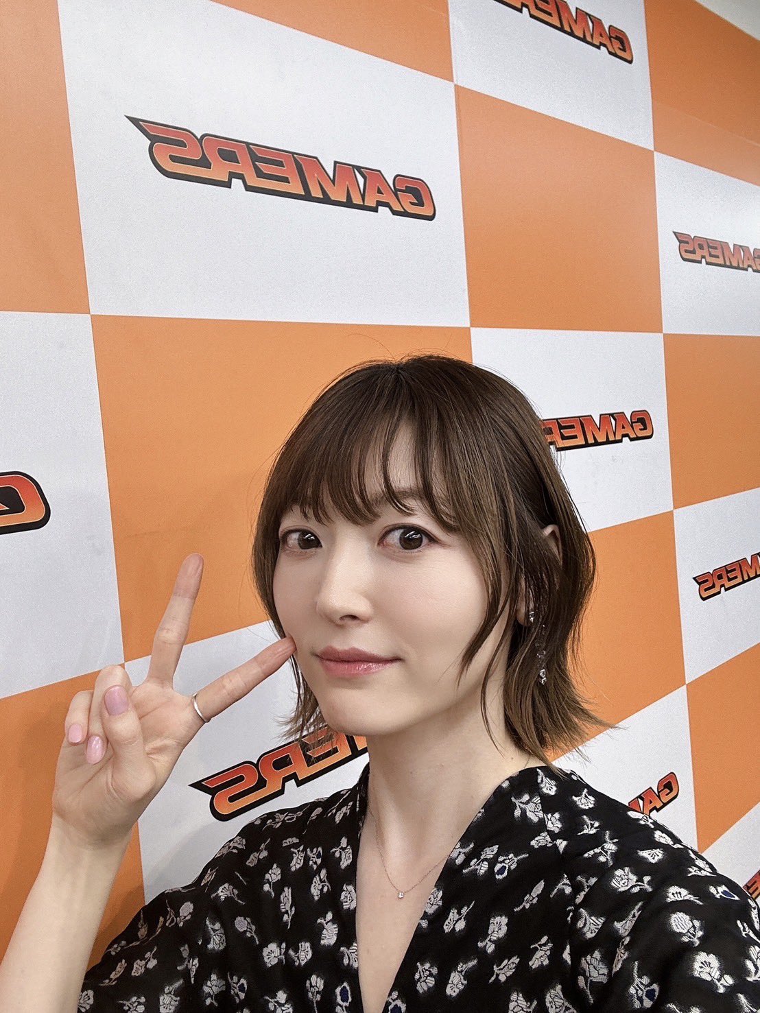 花澤香菜 今週のよみきかせは花澤香菜さん！ | よ・み・き・か・せ